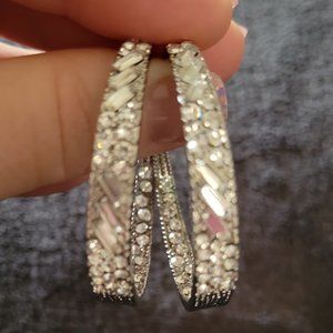 2 Pairs of Earrings